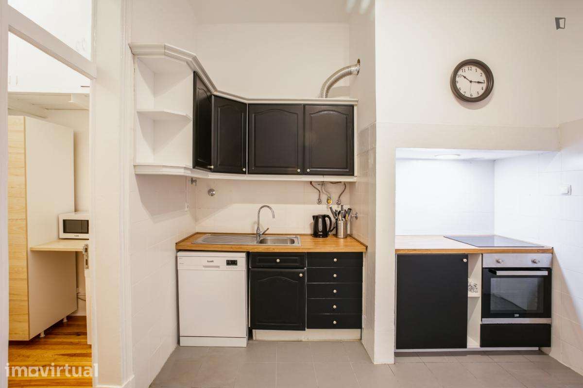 Quarto - localizado em Santos Lisbon - Grande imagem: 4/16