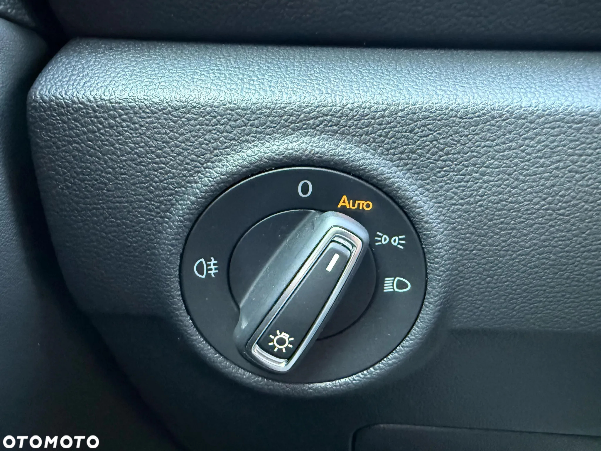 Volkswagen T-Roc 1.5 TSI R-Line DSG - 18