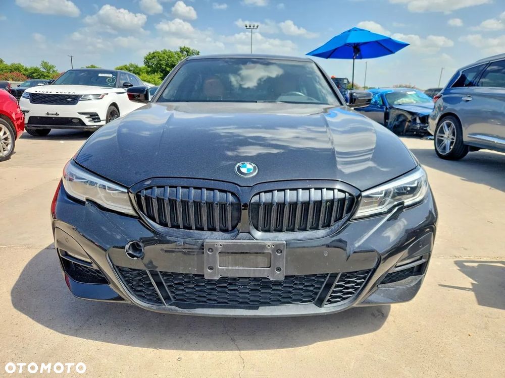 BMW Seria 3 330i M Sport - 5
