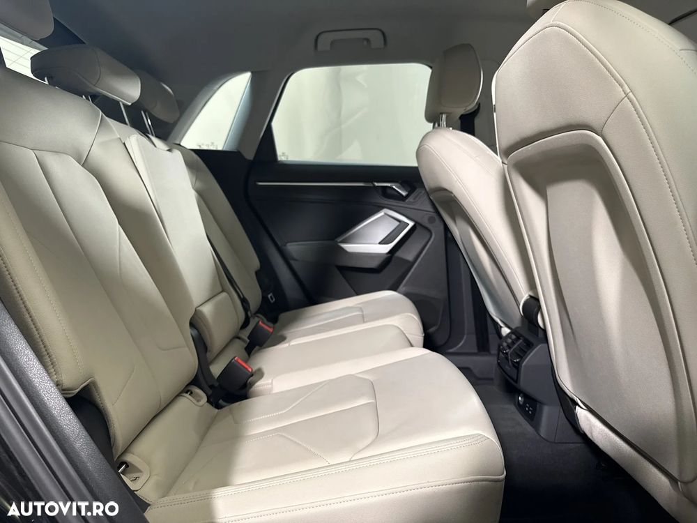 Audi Q3 35 TFSI S tronic - 13