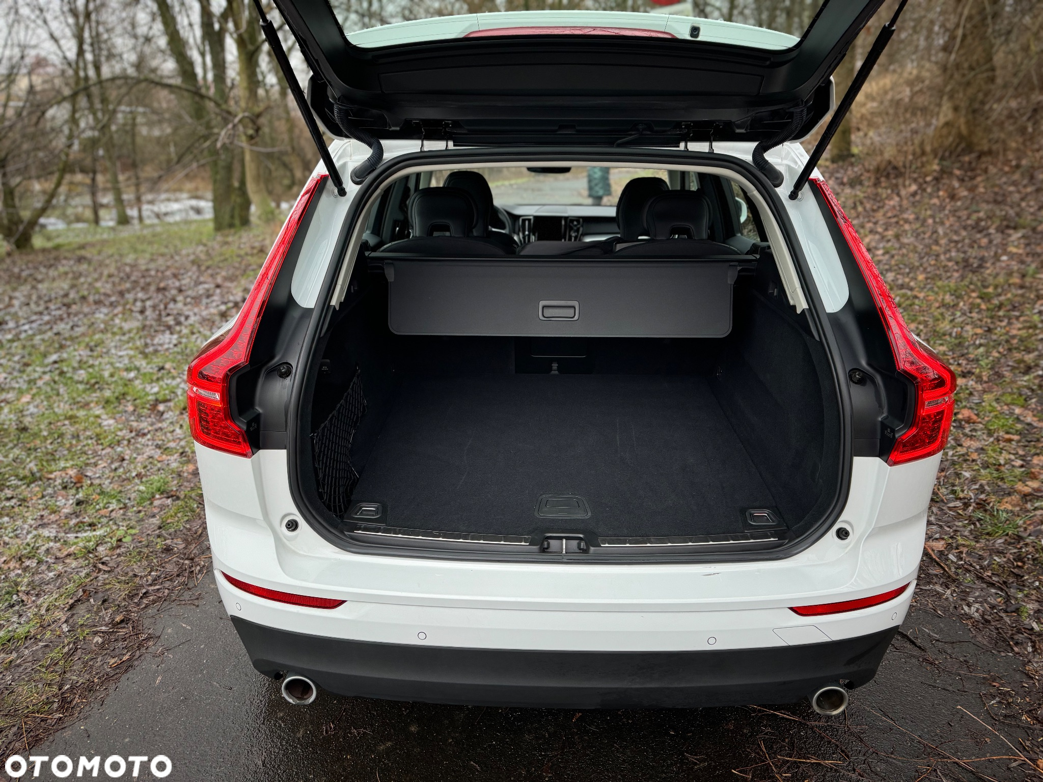 Volvo XC 60 B4 B Momentum - 25