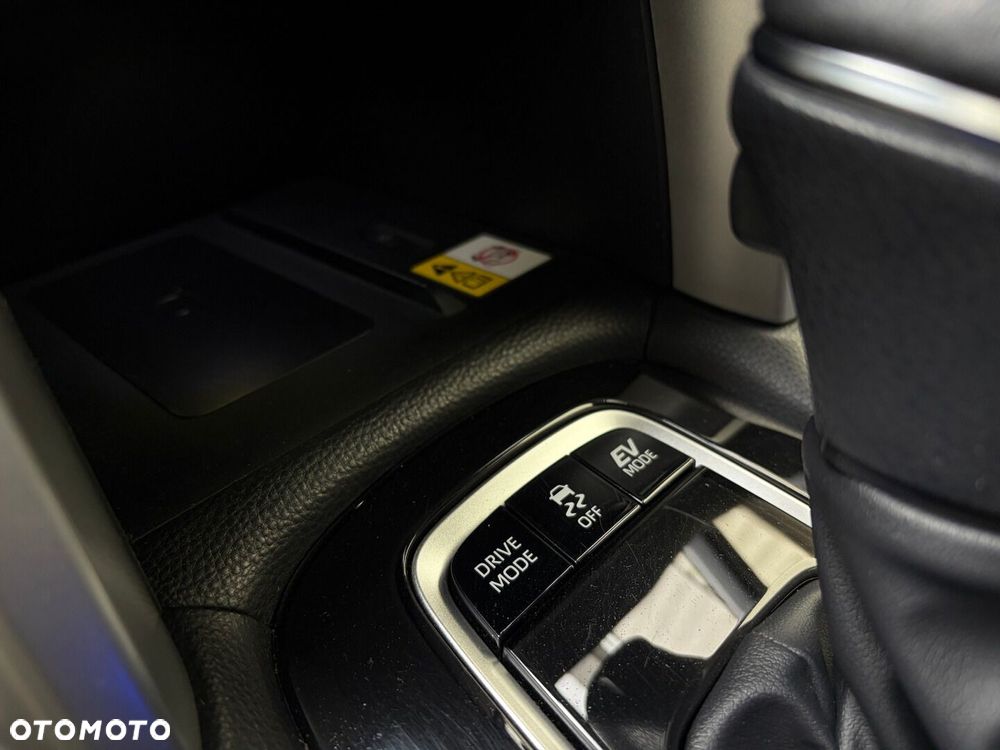 Toyota Corolla Cross - 34