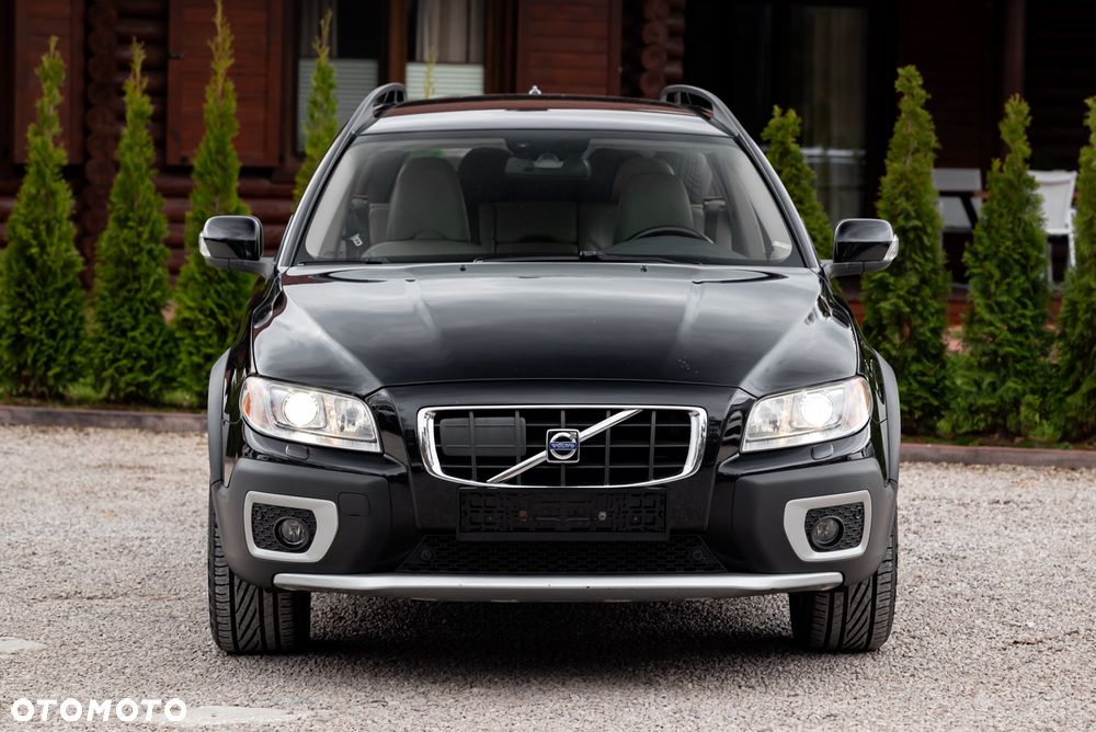 Volvo XC 70 D5 AWD Momentum - 7
