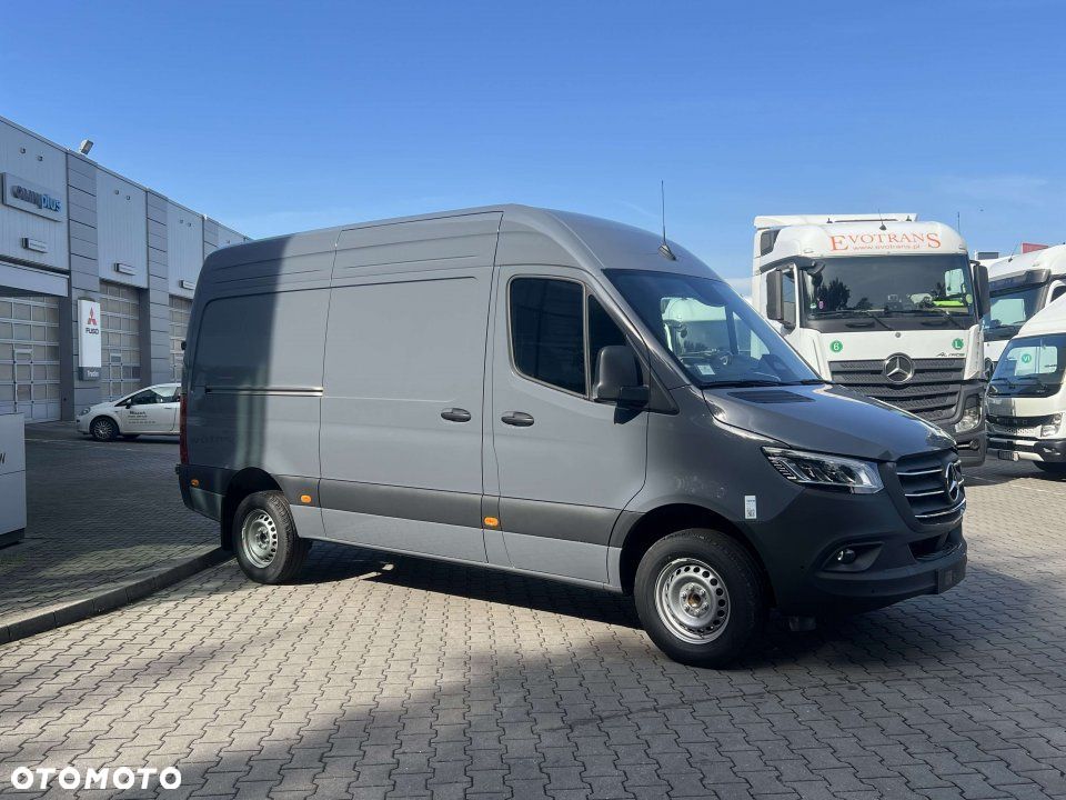 Mercedes-Benz Sprinter - 3