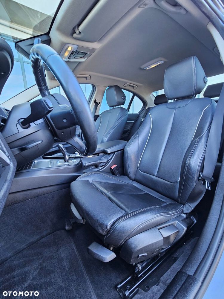 BMW Seria 3 318i Sport Line - 14