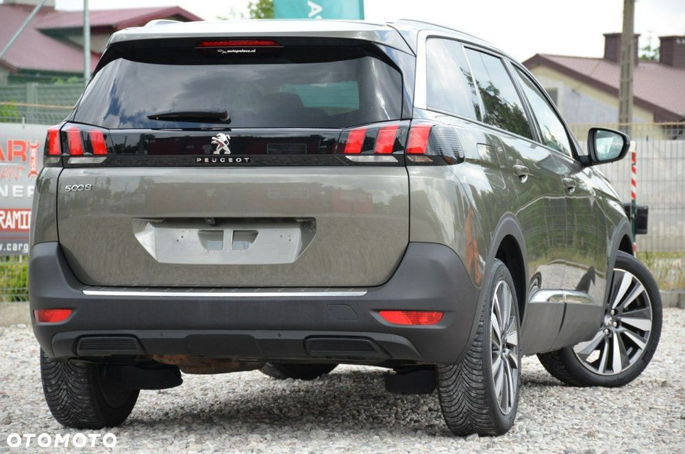 Peugeot 5008 - 17