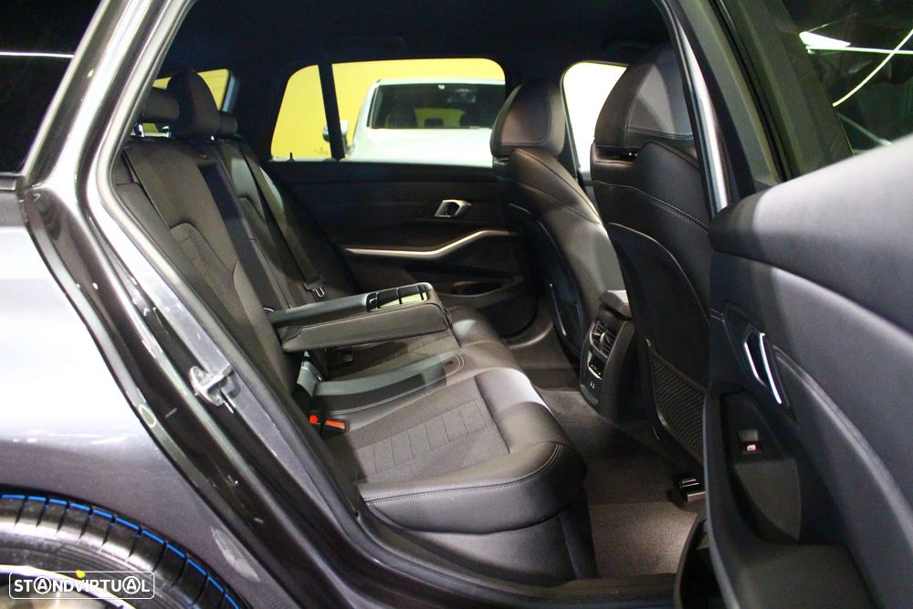 BMW 320 e Line Sport Auto - 18