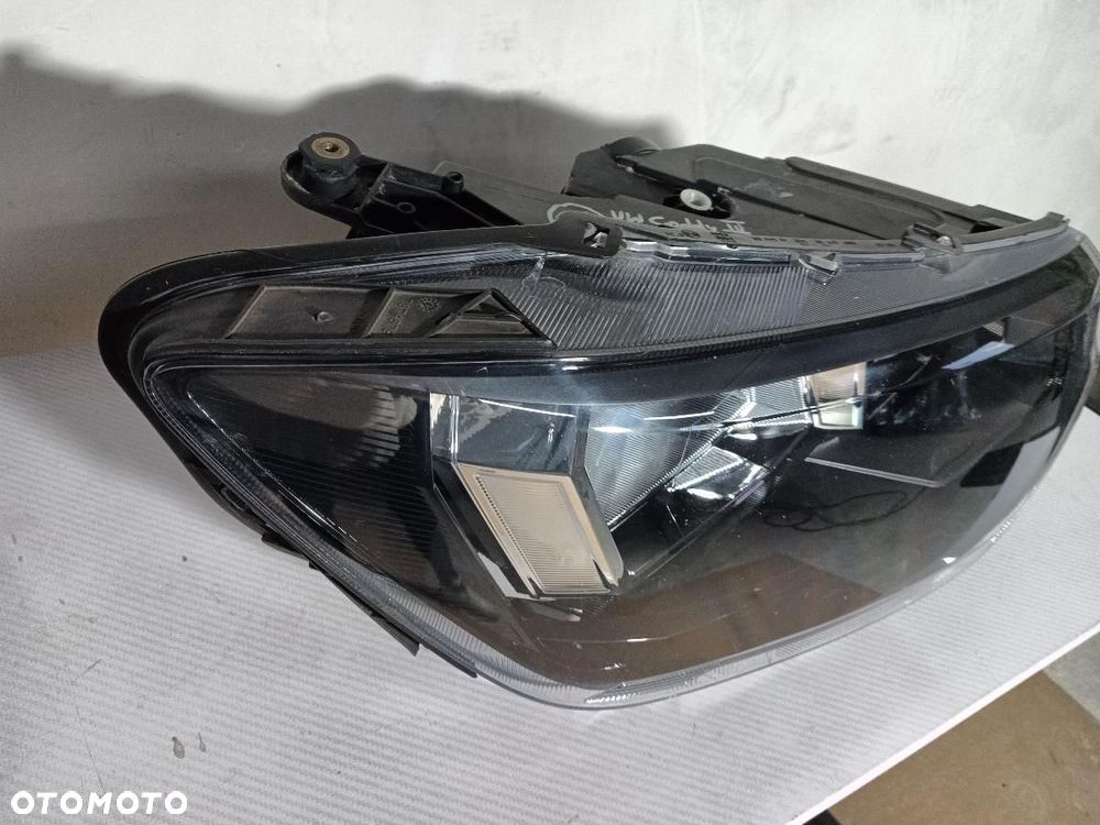 LAMPA PRZÓD PRZEDNIA PRAWA VW CADDY V 2K8941C06 - 2