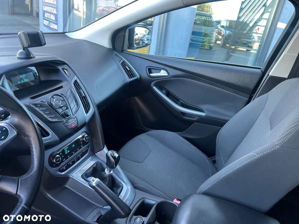Ford Focus - 11