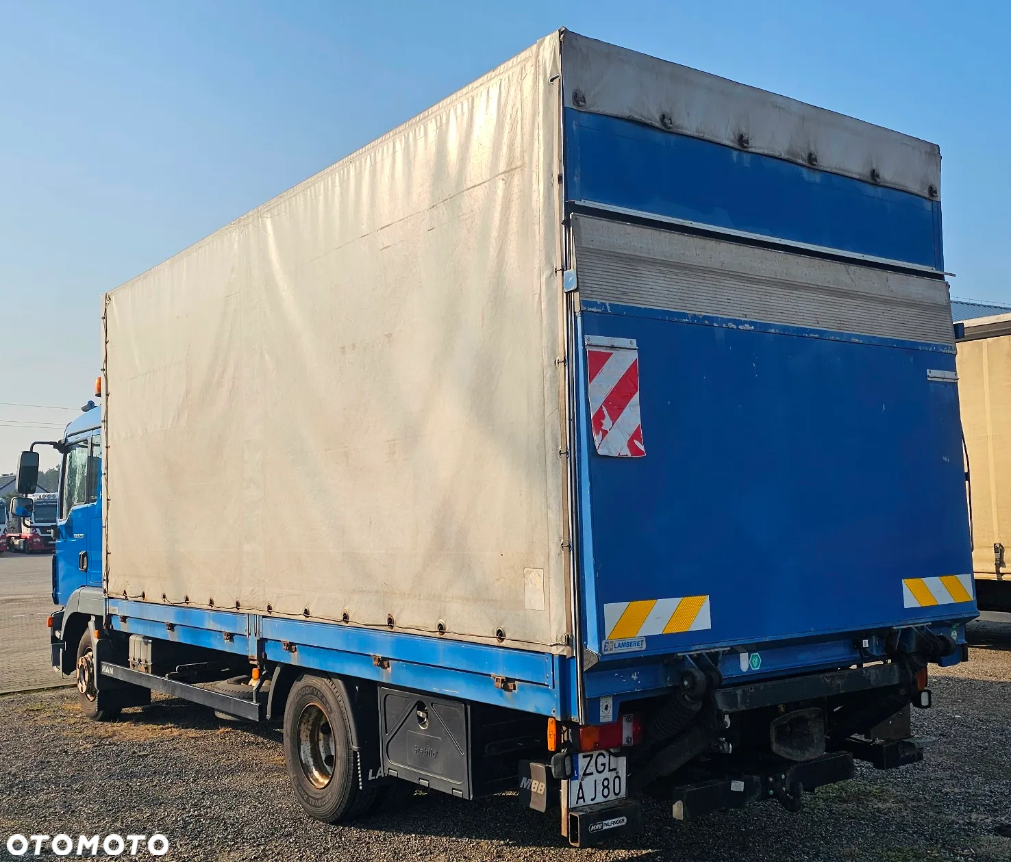 MAN TGL 8.220 - 4