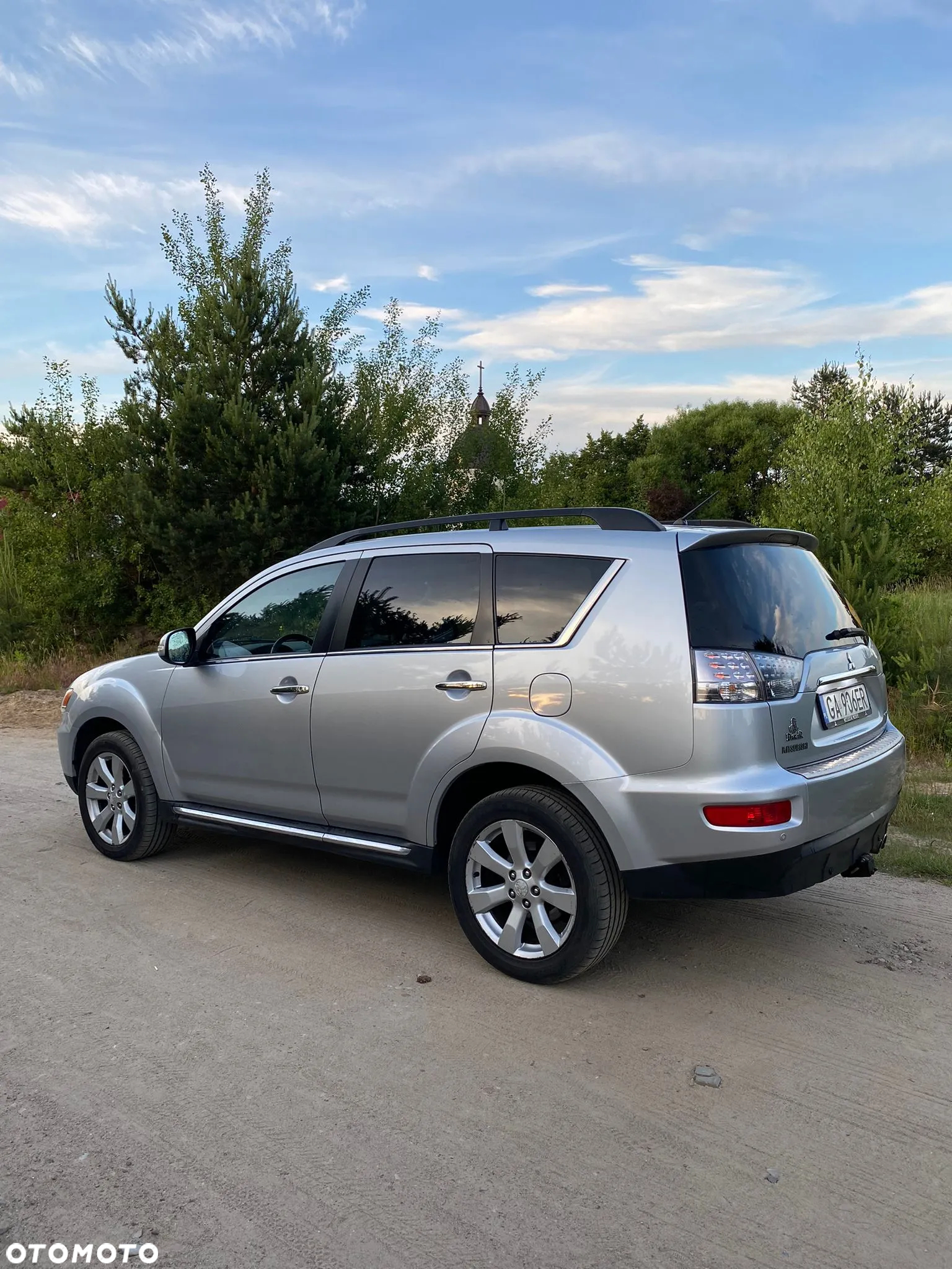 Mitsubishi Outlander - 7