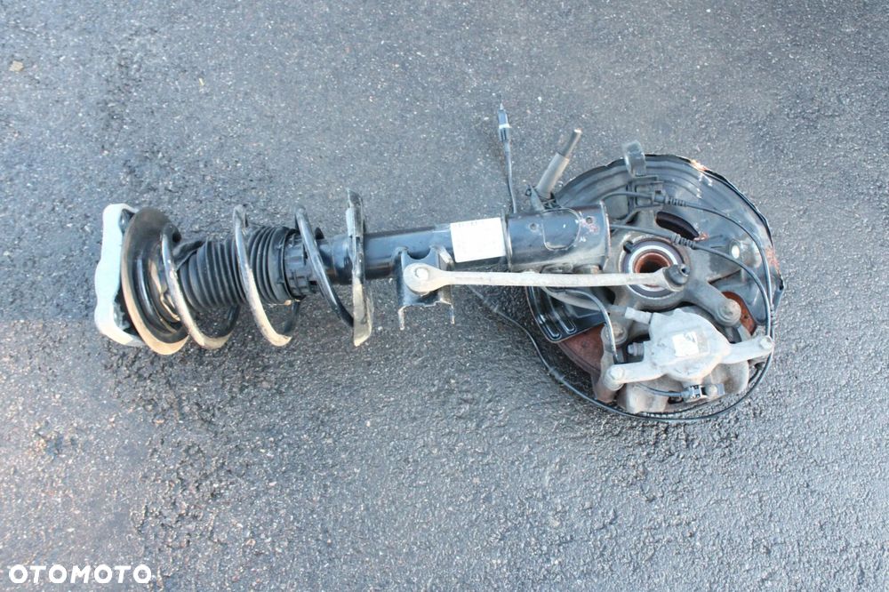 ZWROTNICA AMORTYZATOR MCPERSON PRAWY PRZÓD MERCEDES A KLASA W176 1.5 CDI - 6