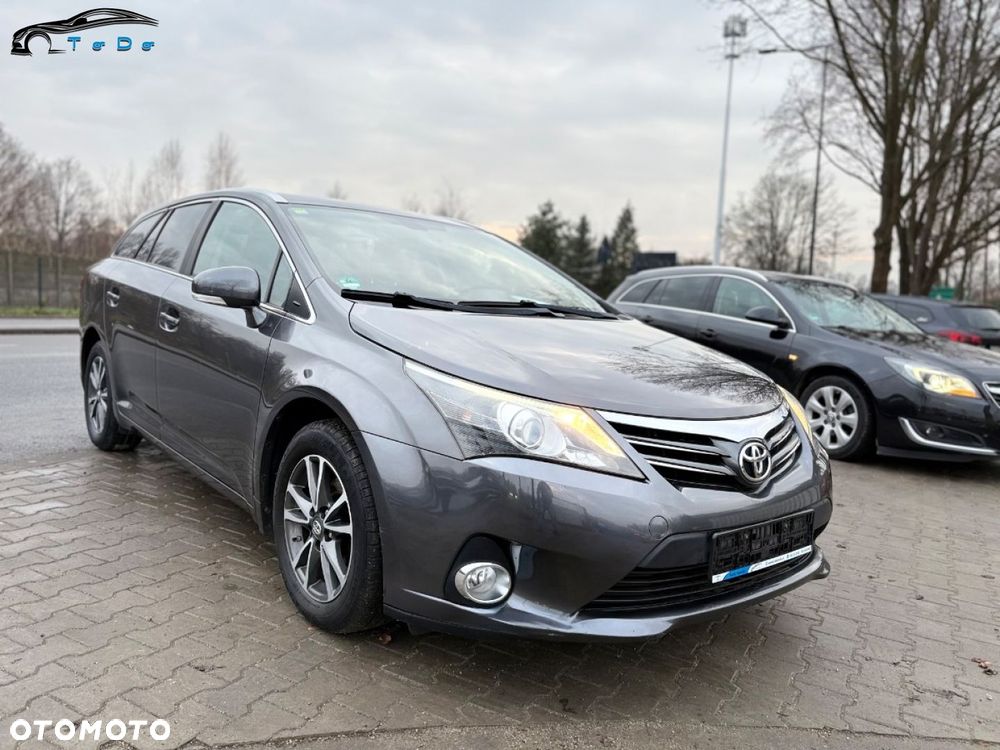 Toyota Avensis 2.0 D-4D Sol plus+NAVI - 4