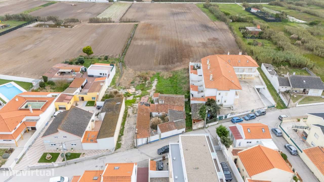Terreno para Construção a poucos metros da Praia do Baleal - Grande imagem: 3/17