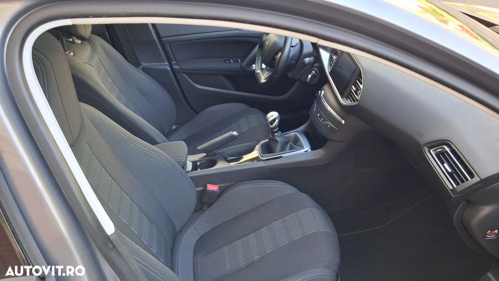 Peugeot 308 - 7