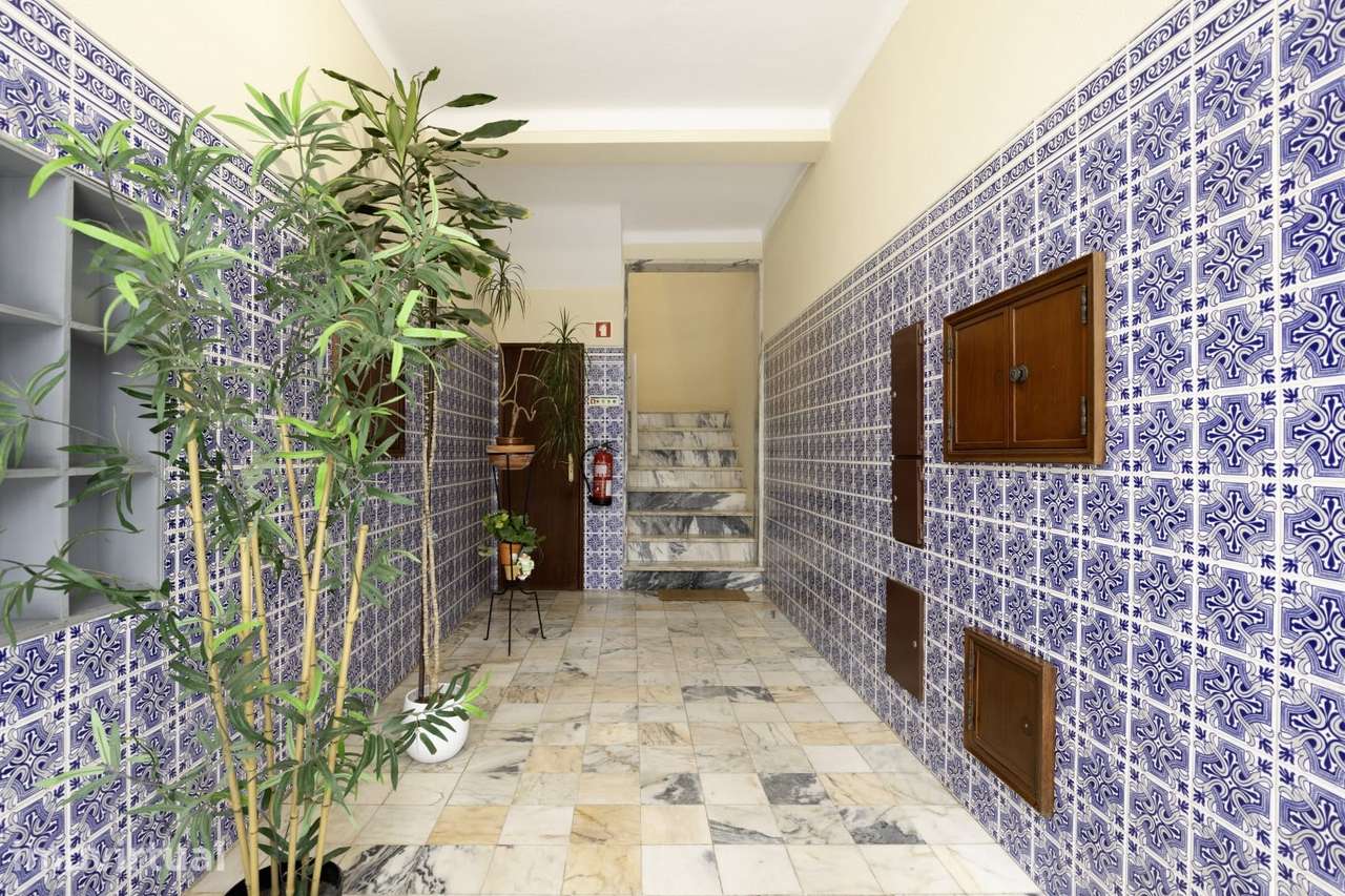 Apartamento T2 para arrendamento no Centro das Caldas da Rainha - Grande imagem: 3/19