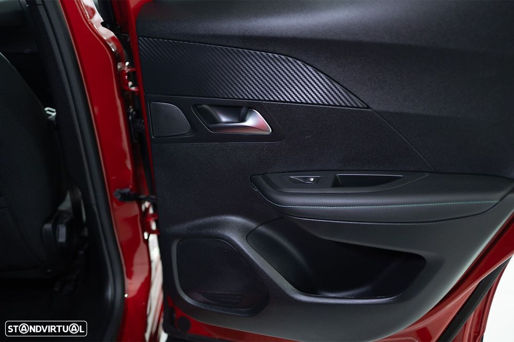 Peugeot 2008 1.2 PureTech Allure Pack - 38