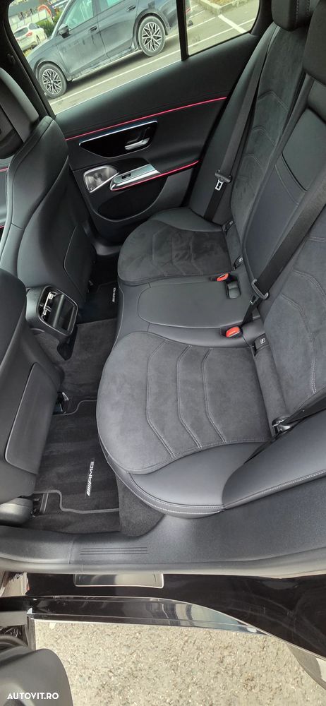 Mercedes-Benz E 220 d 4Matic 9G-TRONIC Edition AMG Line - 19