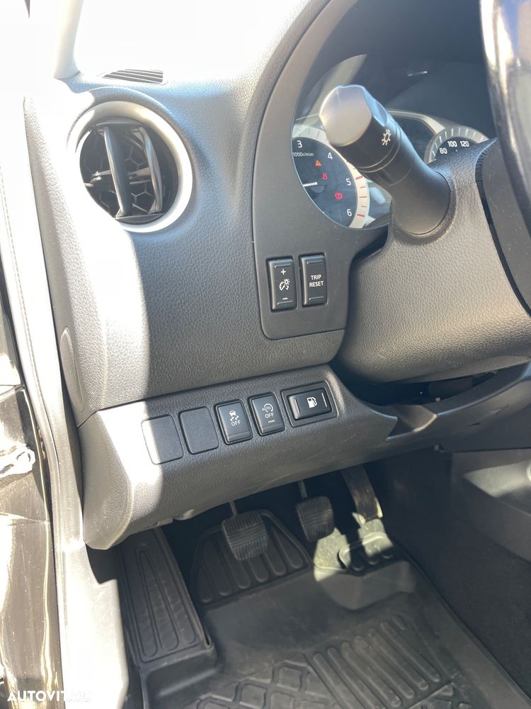 Nissan Navara - 30