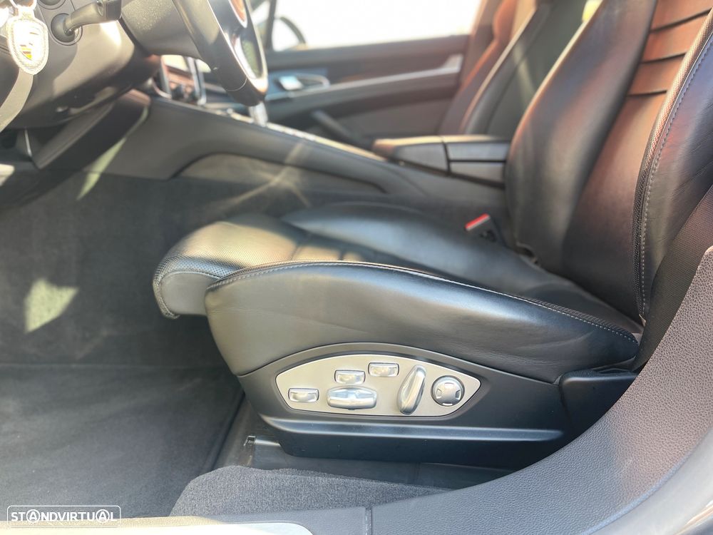 Porsche Panamera S E-Hybrid - 18