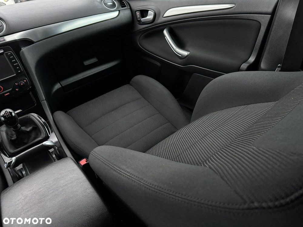 Ford Galaxy 2.0 TDCi Titanium - 24