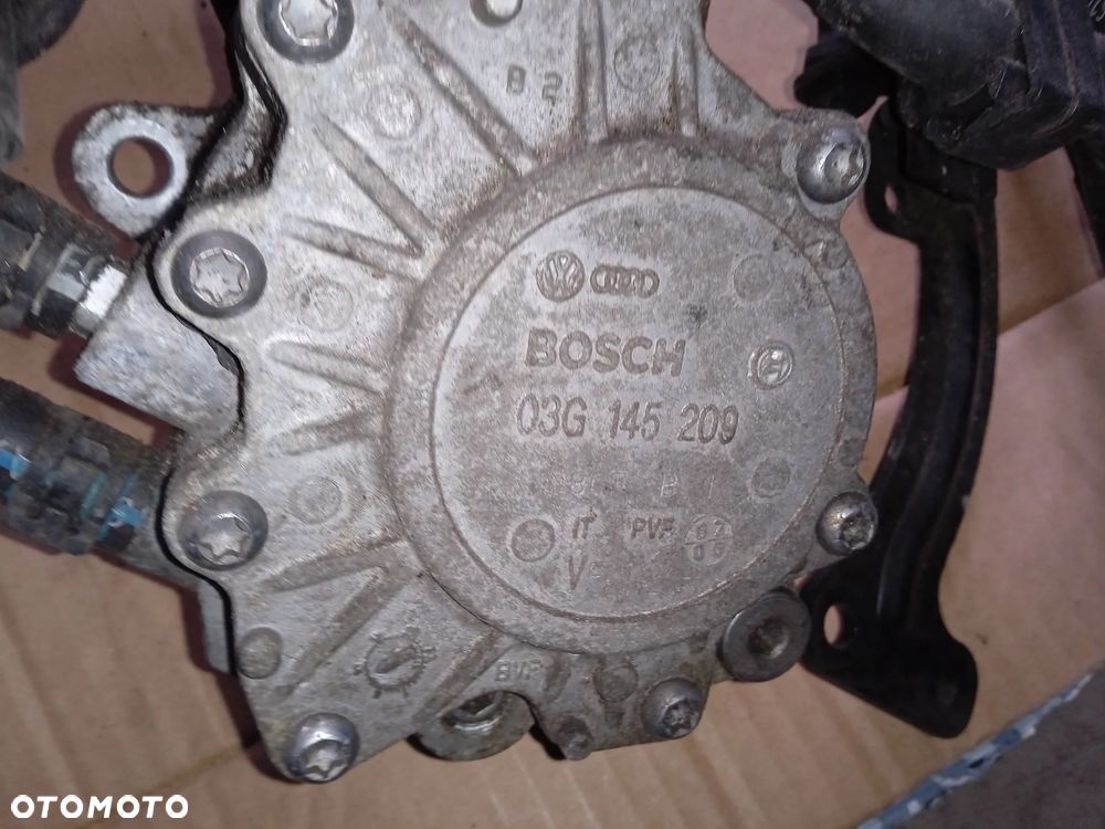 POMPA VACUM VOLKSWAGEN AUDI A4 B7 2.0TDI 03G145209 - 2