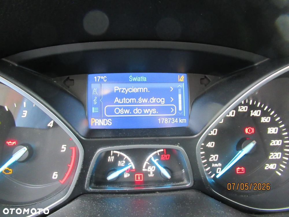 Ford Kuga 2.0 TDCi 4x4 Titanium - 32
