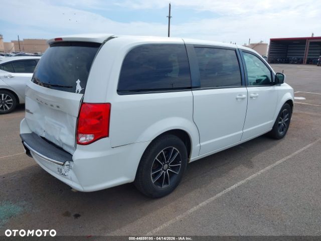 Dodge Grand Caravan 3.6 R/T - 4