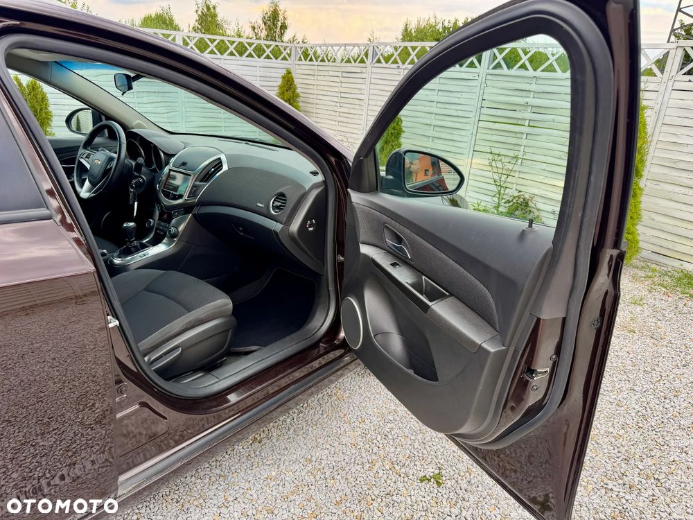 Chevrolet Cruze 1.4 T LT - 34