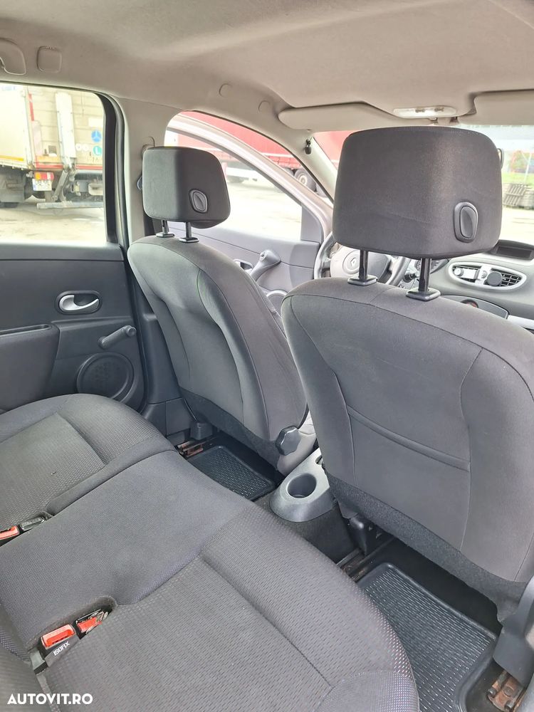 Renault Clio 1.2 16V Grandtour Authentique - 13