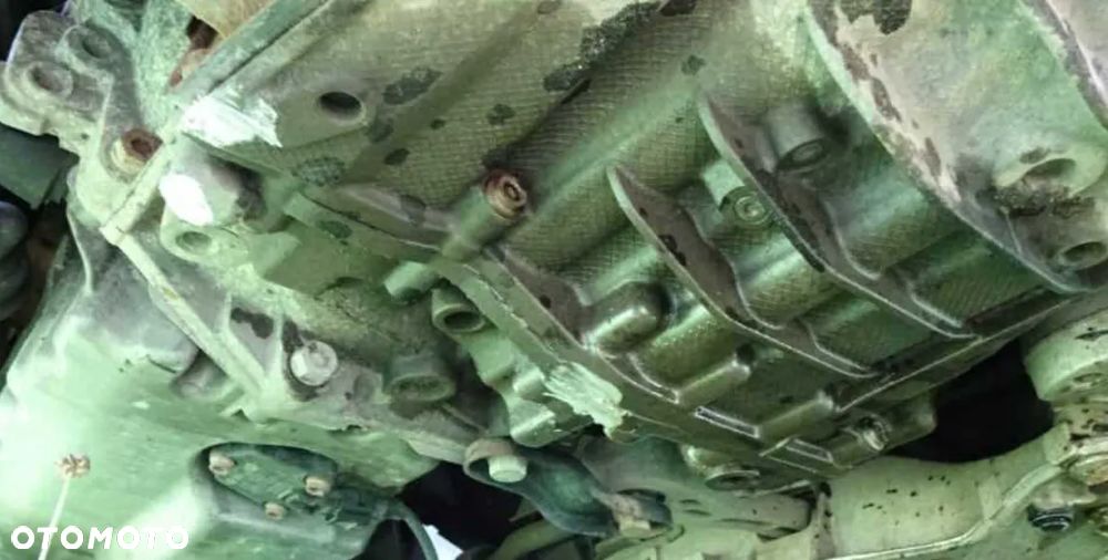 Volkswagen Touran 2.0 TDI DPF Highline - 7