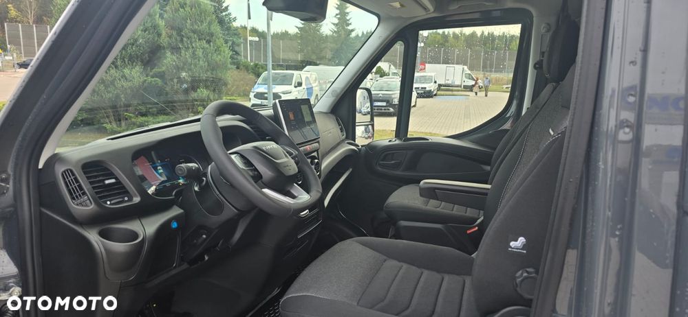 Iveco DOSTEPNY OD RĘKI - 3.5T NA HAKU !!! - 13