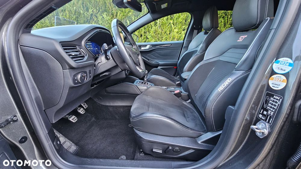 Ford Focus 2.0 EcoBlue ST - 18