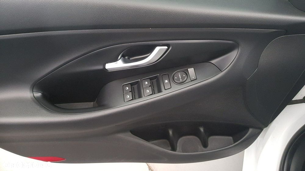 Hyundai i30 - 18