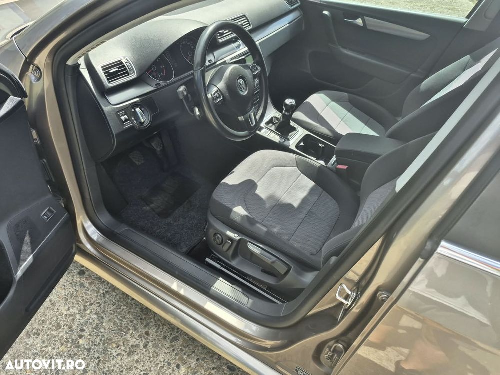Volkswagen Passat 1.4 TSI BlueMotion Technology Business Edition - 11