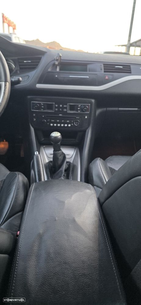 Citroën C5 Tourer 1.6 HDi VTR+ - 19