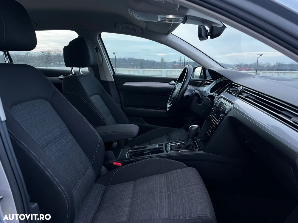 Volkswagen Passat - 15
