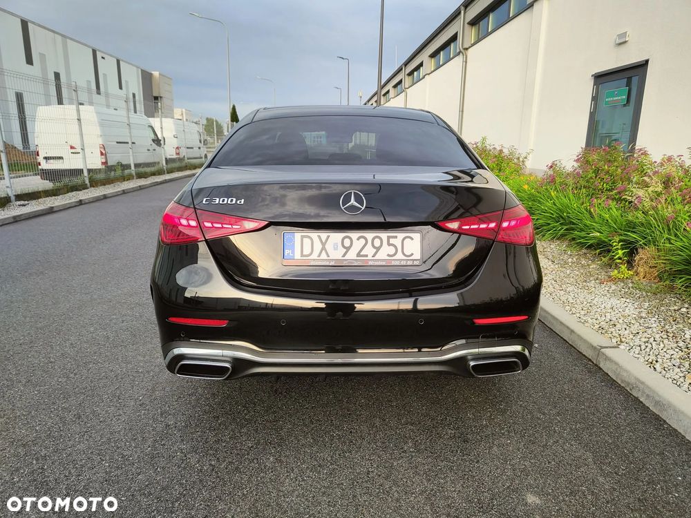 Mercedes-Benz Klasa C 300 d 9G-TRONIC - 5