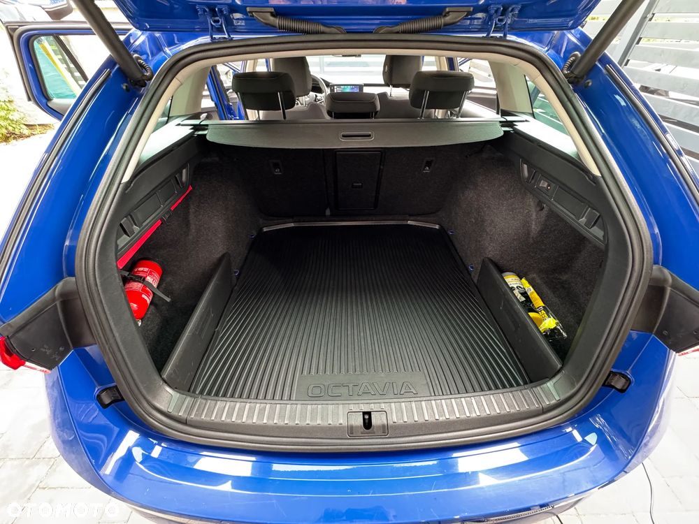 Skoda Octavia 2.0 TDI Style DSG - 11