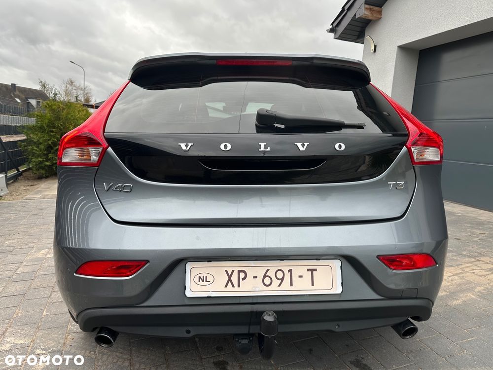 Volvo V40 T3 Drive-E Momentum - 8