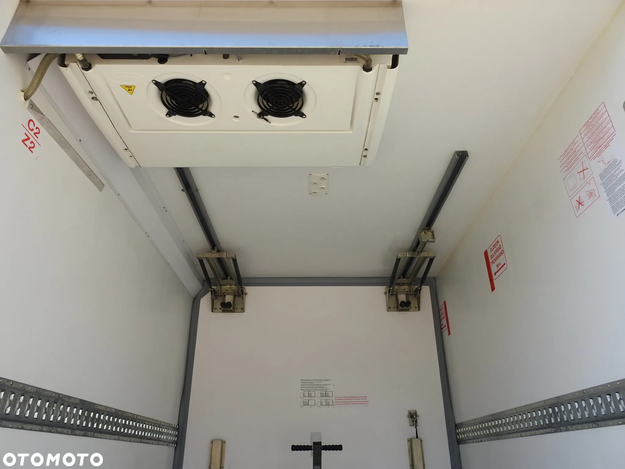 Iveco DAILY 35C15 KONTENER CHŁODNIA -12*C ZASILANIE 230V BLIŹNIACZE KOŁA 150KM [ 5418 ] - 27