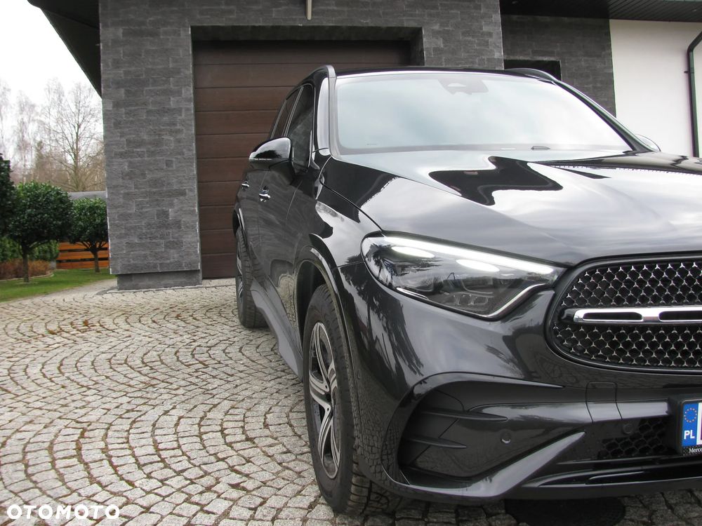 Mercedes-Benz GLC - 29