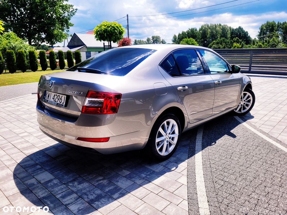 Skoda Octavia 1.4 TSI Ambition - 6
