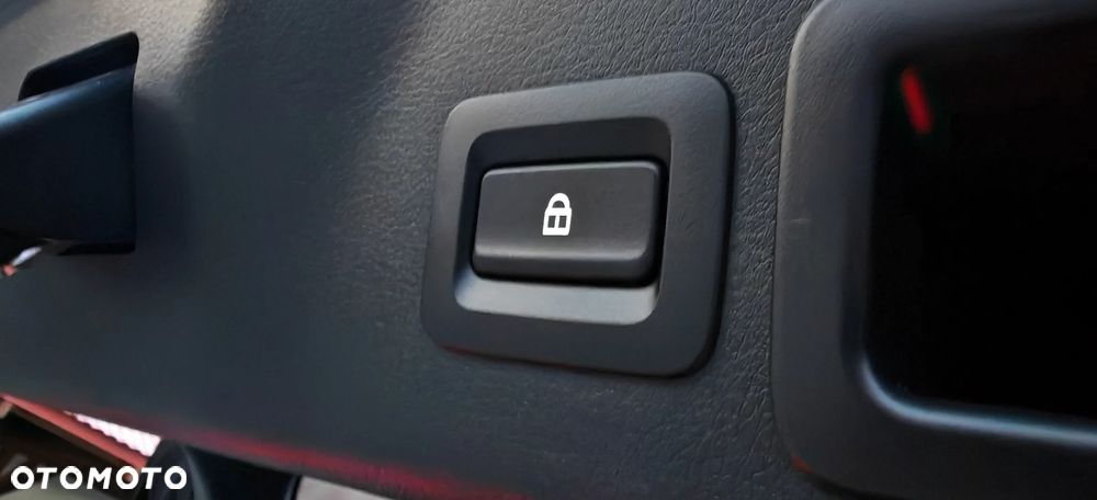 Mazda MX-30 e-SKYACTIV MAKOTO - 37