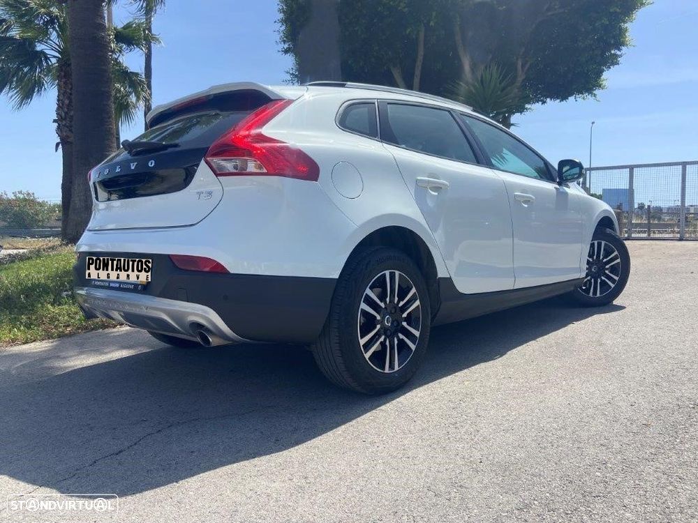 Volvo V40 Cross Country 1.5 T3 Plus Geartronic - 21