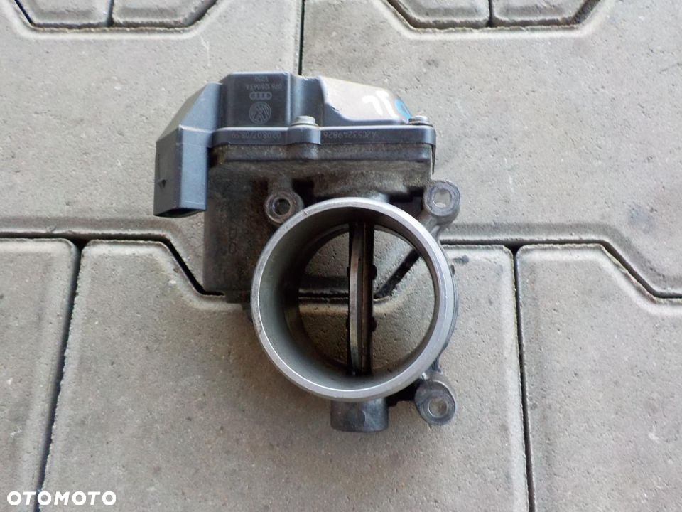 CRAFTER 2.5 TDI BJL PRZEPUSTNICA POWIETRZA - 2