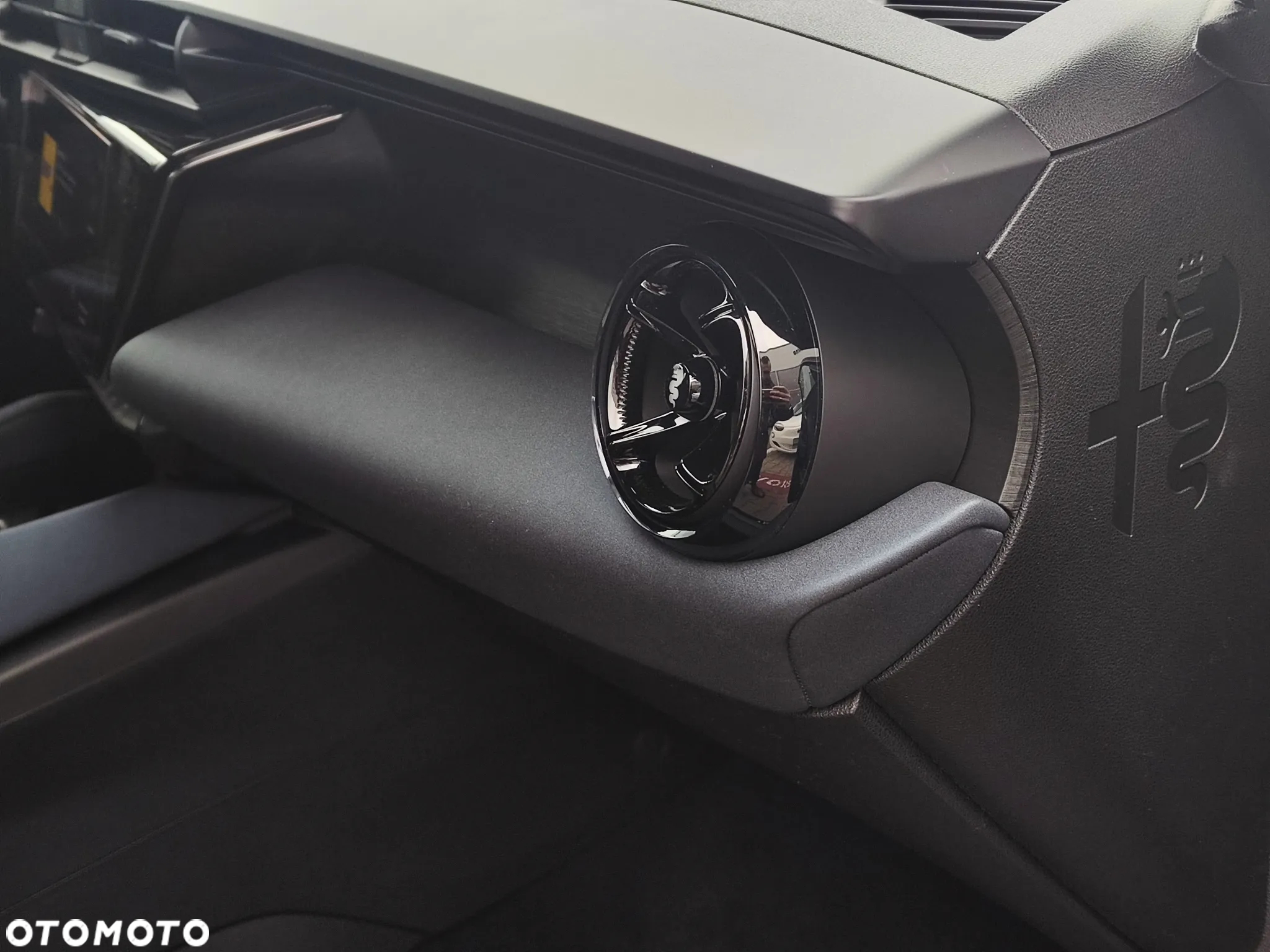 Alfa Romeo Junior 1.2 mHEV Ibrida eDCT - 19