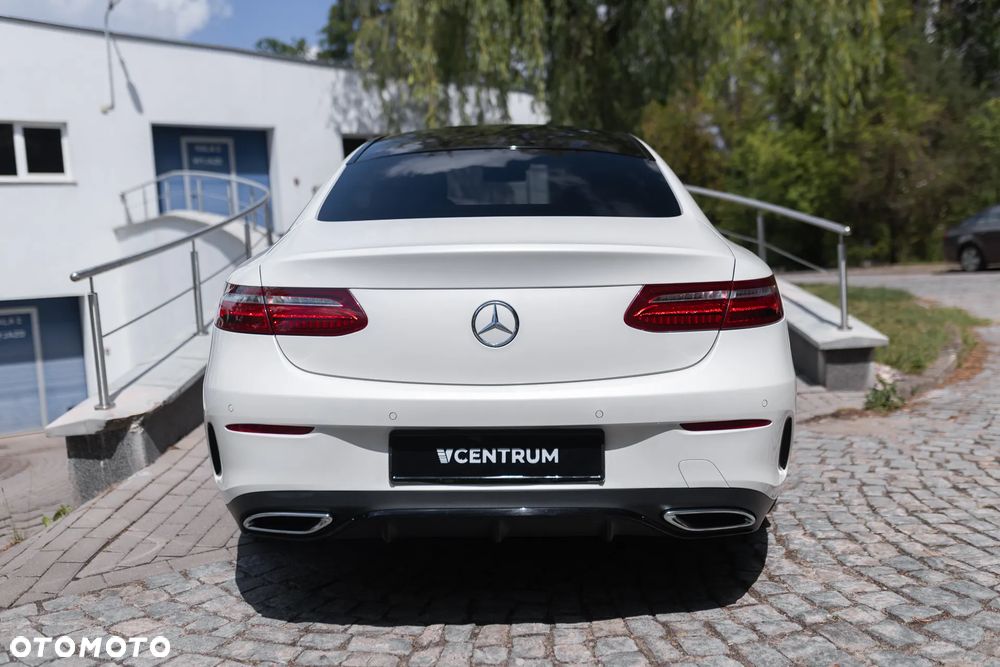 Mercedes-Benz Klasa E 220 d 4-Matic 9G-TRONIC - 10
