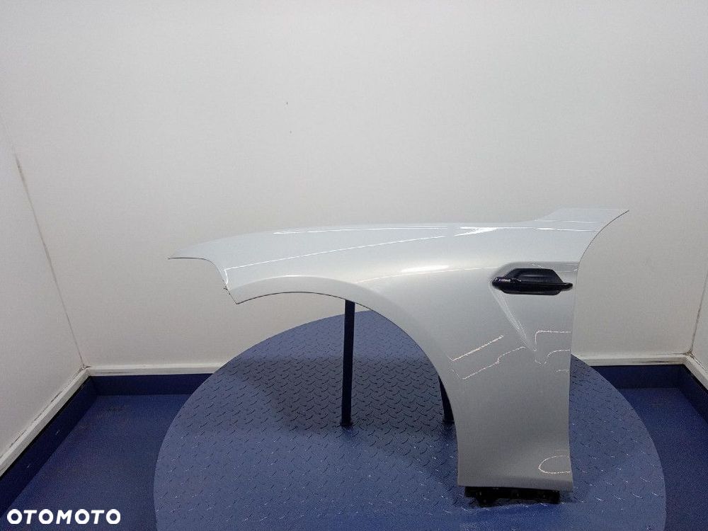 BMW M2 F87 BŁOTNIK PRZÓD LEWY PRZEDNI C33 - 1