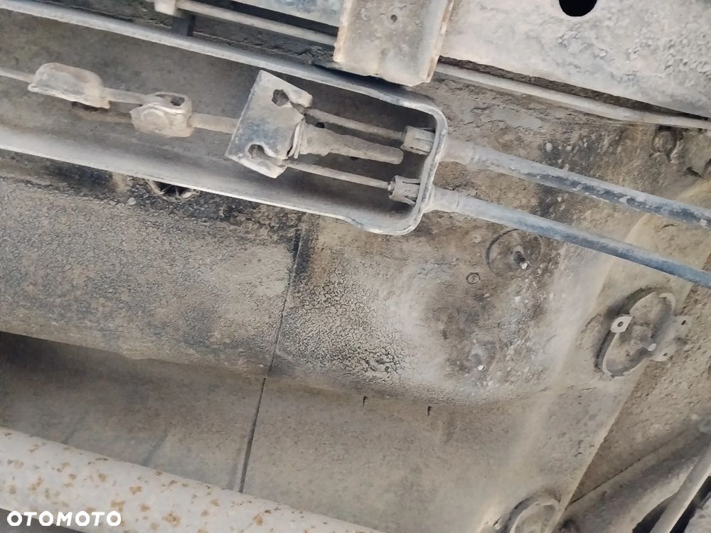 Jeep Cherokee 4.0 Limited - 31